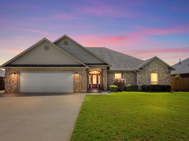 48 Lakeland Drive