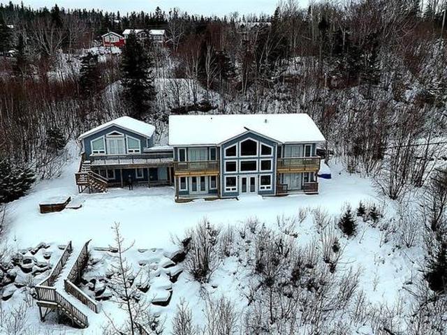 48 Lakeside Drive, Humber Valley Resort, NL, A2H 0E1 Luxury House for sale | Listing ID 1293 | Royal LePage Carriage Trade Luxury Properties