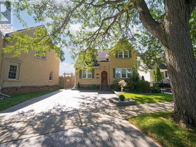 48 Lincoln Avenue, Brantford, ON, N3T 4S7 house for sale | Listing ID X13789 | Royal LePage