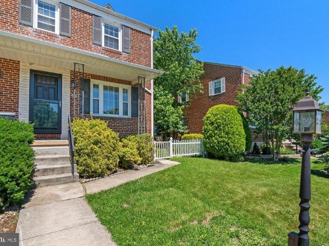 48 Lyndale Avenue