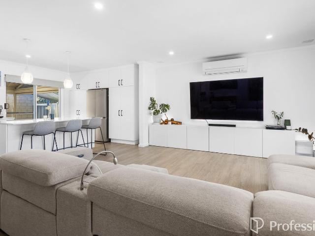 48 Mcbeth WayKardinya WA 6163, Australia