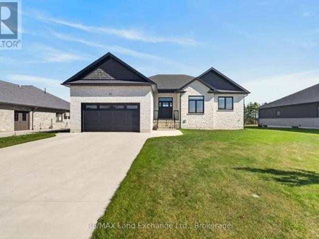 48 Mctavish Crescent, Huron Kinloss, ON, N0G 2R0 house for sale | Listing ID X13830 | Royal LePage