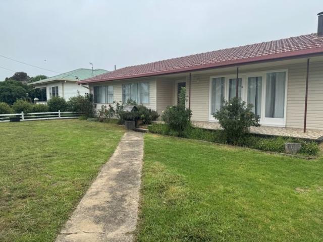 48 Mossman Street, Armidale