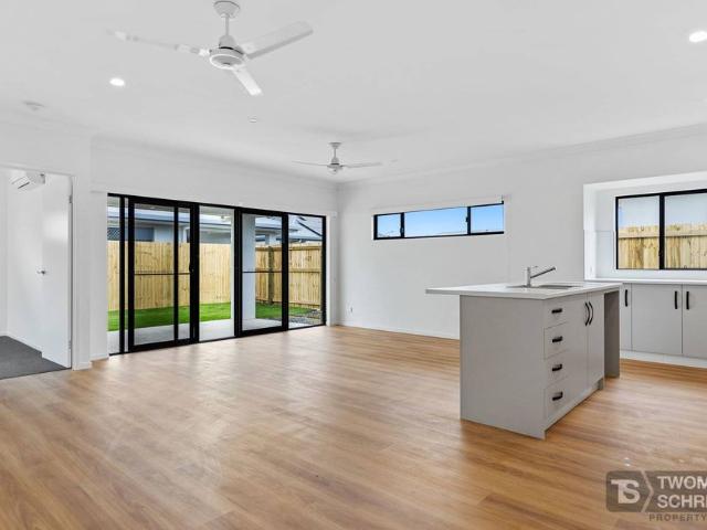 48 Mungana Circuit, Smithfield