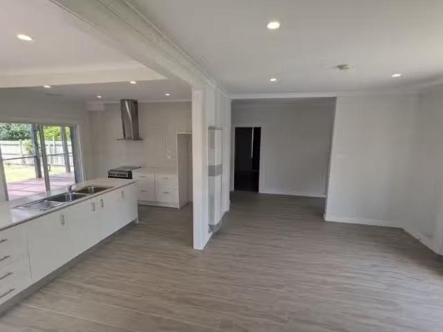 48 Osborne Avenue, North Geelong, VIC 3215 House for Rent