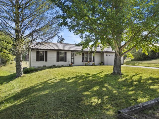 48 Roscoe Court