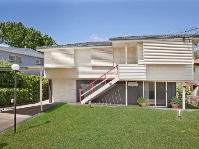 48 Roseberry Parade, WYNNUM WEST, QLD 4178