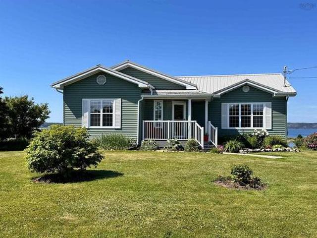 48 Seaview Drive, Gabarus, NS, B1K 3T4 house for sale | Listing ID 202604 | Royal LePage