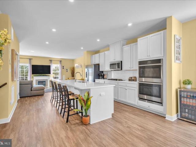 48 Sparrow Circle