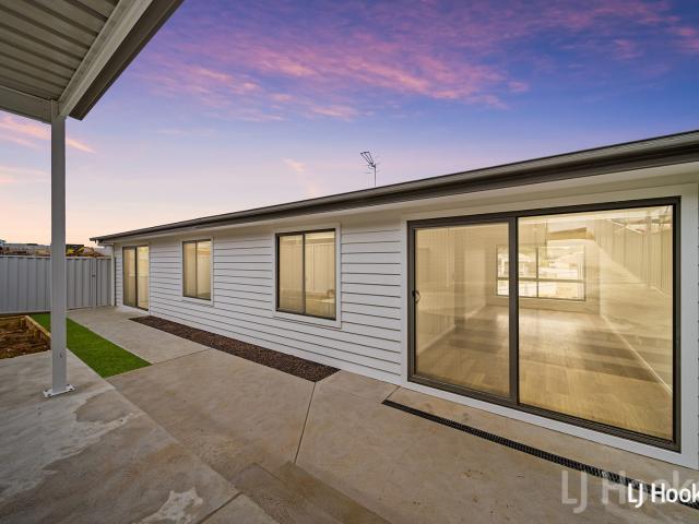 48a Birchfield Drive, Bungendore NSW 2621 House For Rent | Domain