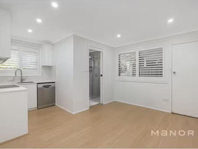 48A Stainsby Avenue, Kings Langley House for rent Listed by E.