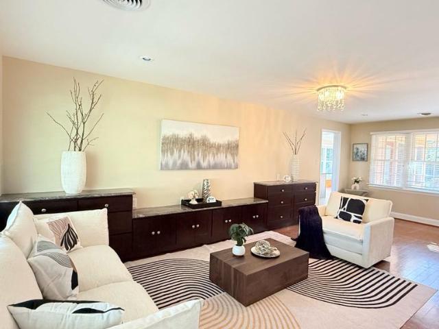 4905 Apple Tree Drive