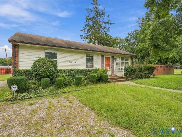 4905 Edgefield Circle