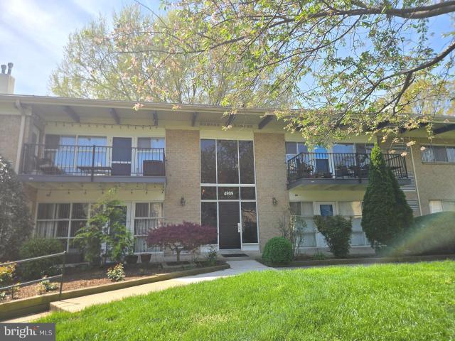 4909 Americana Dr, Unit T6, Annandale, VA 22003 | MLS #VAFX2300