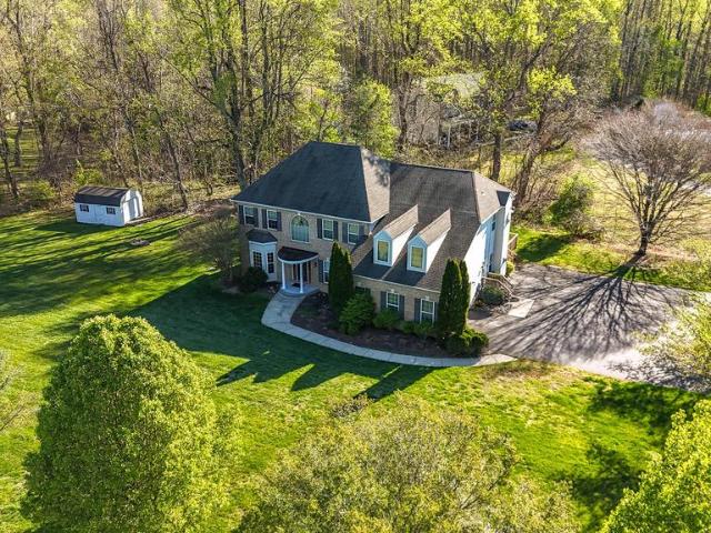 4900 Webfoot Court