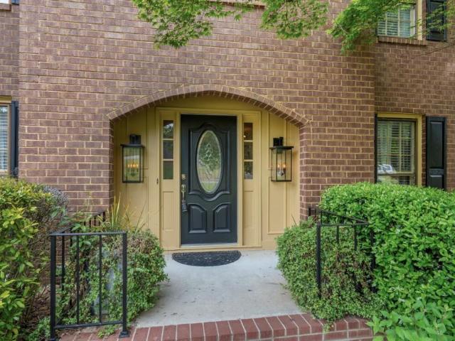 4901 Bainbridge Court