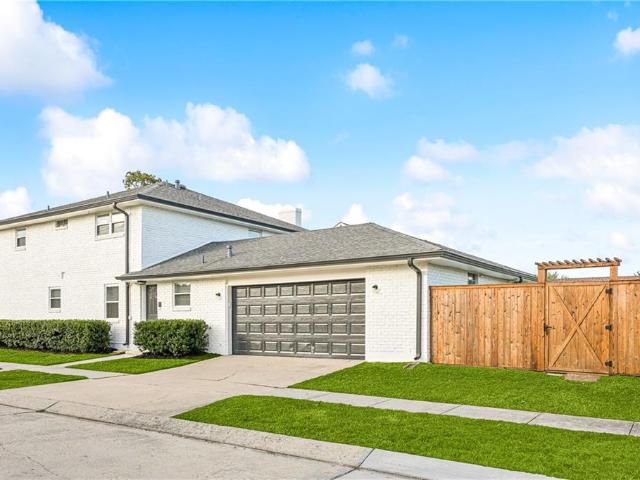 4901 Sunny Place