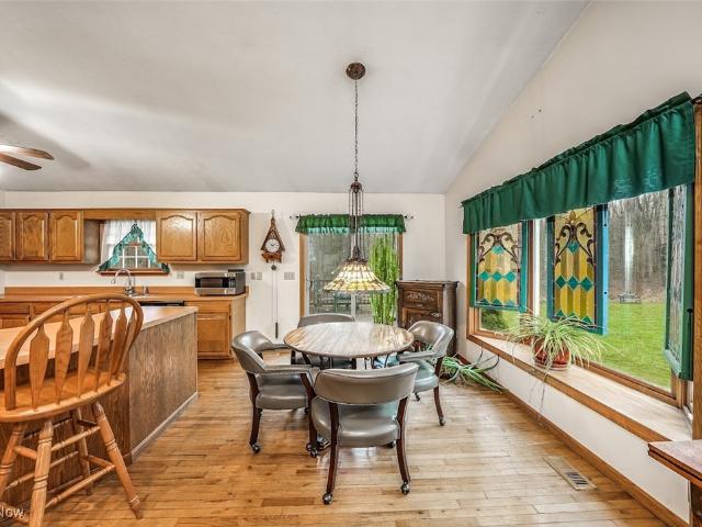 4902 Leslie Road