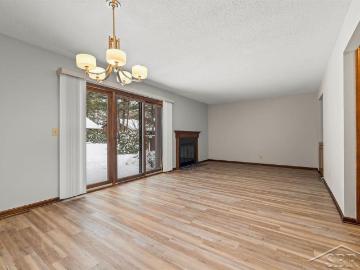 4903 Grandview Circle