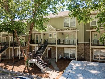 490 Barnett Shoals Road 816