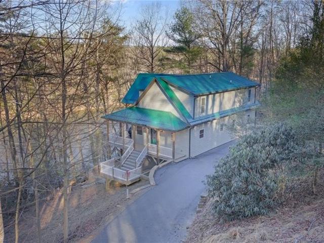 490 Blue Heron Ln, Wilkesboro, NC 28697
