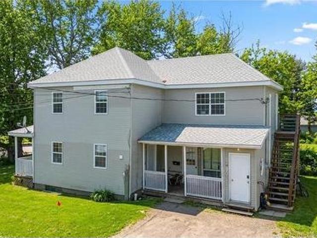 490 Golf St, Bathurst, NB, E2A 2K7 house for sale | Listing ID NB142491 | Royal LePage