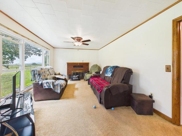 490 Oak Grove Rd