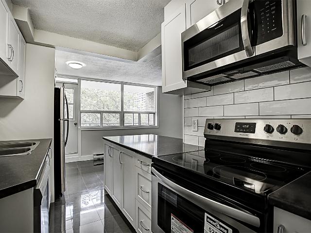 490 Nelson Avenue, Burlington, ON L7S 1X3 MetCap Living