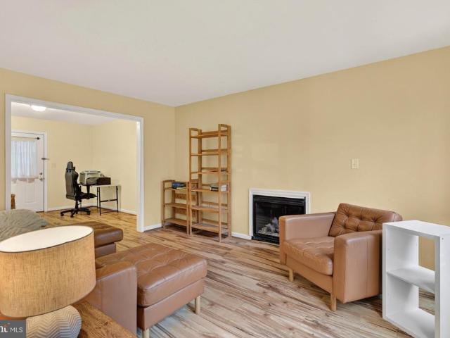 490 Split Rail Road