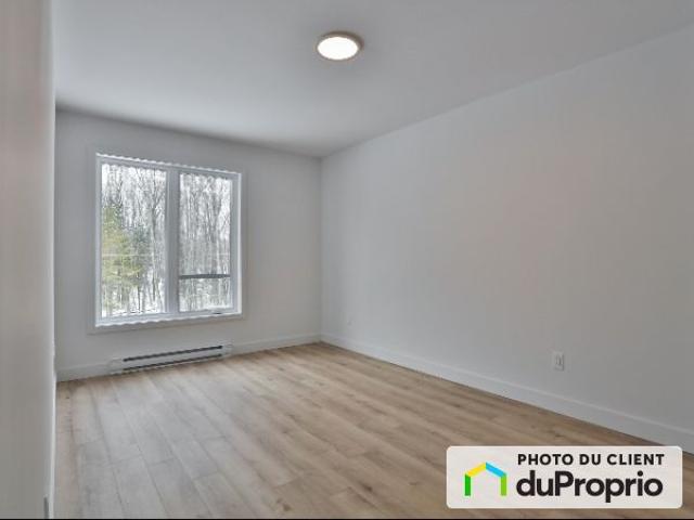 490 rue Flavie Poirier, St Charles Borromée à louer