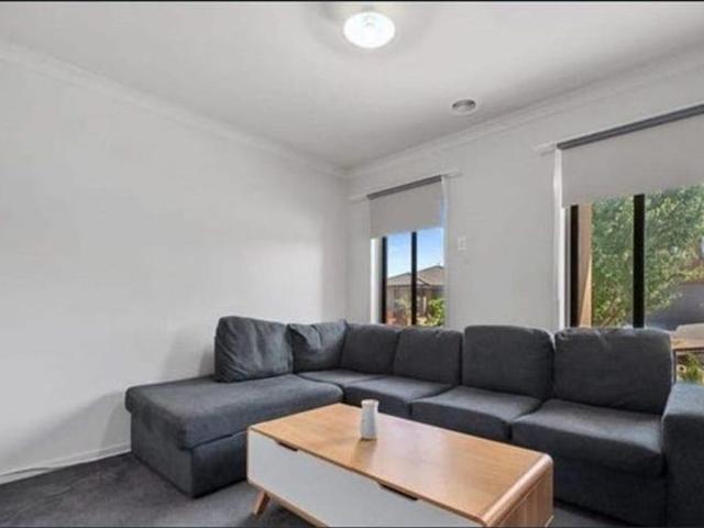 $490pw/$2129pm/4bed/2bath/2car