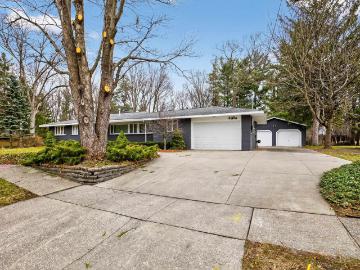 4914 Campau Drive