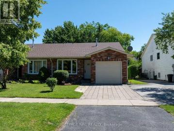 4916 Homestead Drive, Lincoln Beamsville, ON, L3J 0C4 house for sale | Listing ID X13494 | Royal LePage