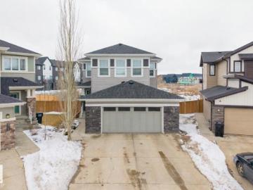 Edmonton, Alberta - Garden, Deck, Parking
