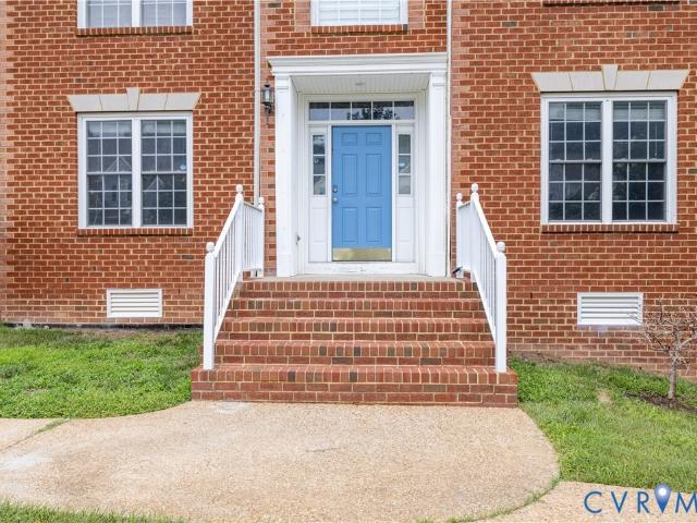 4917 Sadler Glen Court