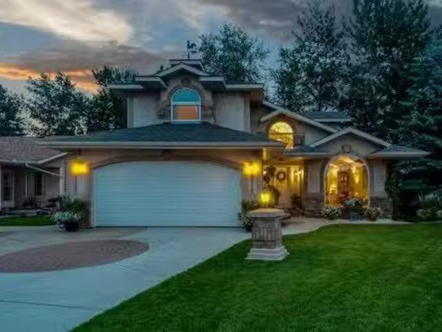 4918 53 Avenue Close, Innisfail, AB, T4G 1W1 house for sale.