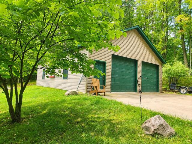 4910 Apple Drive