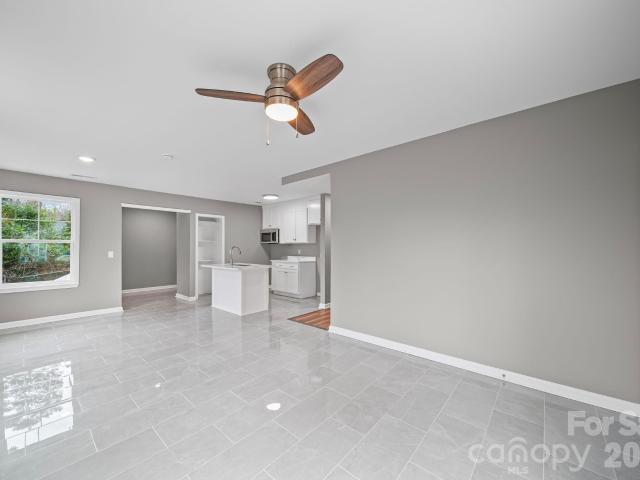 4913 Jones Street # 12