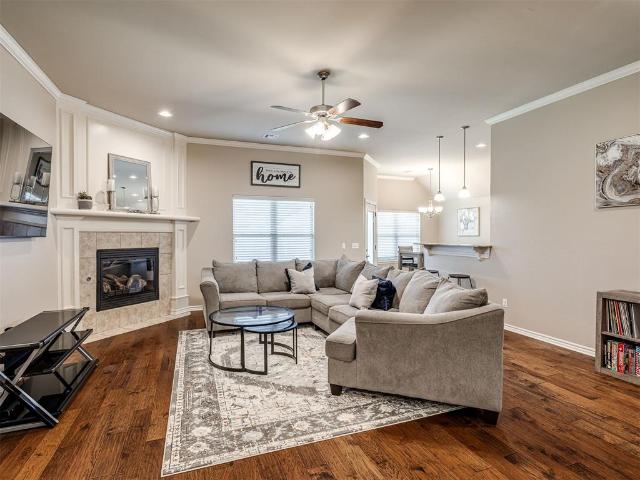 4913 SW 121st Place