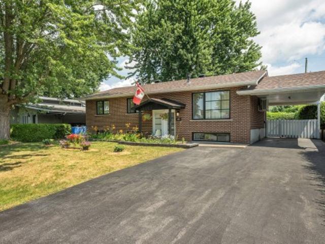 491 Rue De Versailles, Saint Jean Sur Richelieu, QC, J3B 4H2 house for sale | Listing ID 13122 | Royal LePage