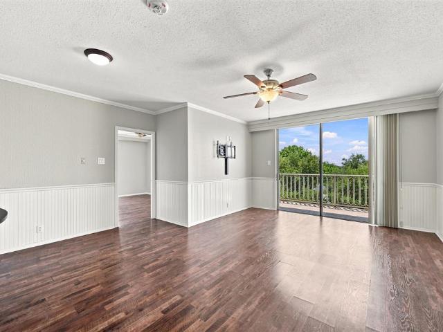4924 Cobbs Drive # 4E