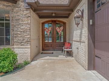 4924 Winged Foot Lane