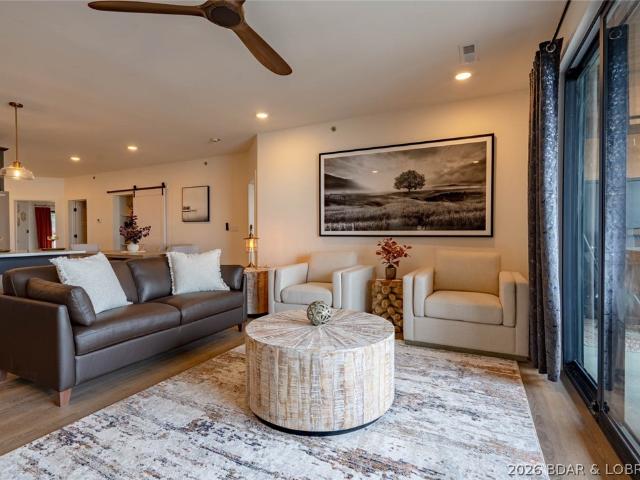 4925 Robins Circle 4A