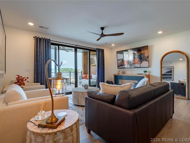 4925 Robins Circle 4B