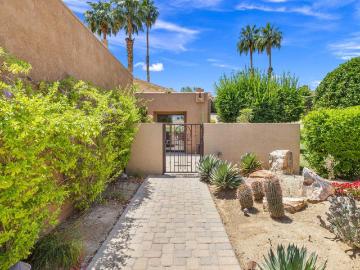 Condo for sale in Palm Desert - Patio, Fireplace