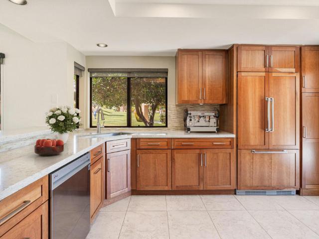 49271 Mariposa Drive