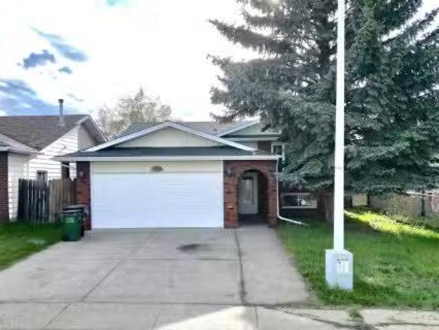 4928 31 Avenue, Edmonton, AB, T6L 5H6 house for sale Listin.
