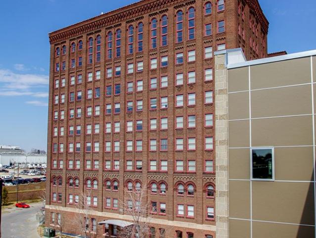 4920 South 30th St 2 beds, 1 full bath