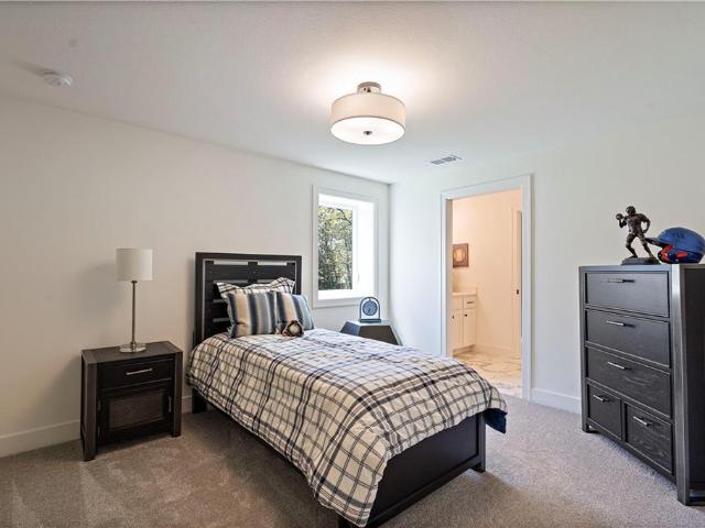 4921 NW 70th Ter, Kansas City, MO 64151 | MLS #2452