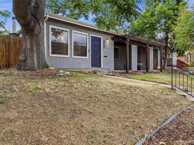 4921 Beach Court